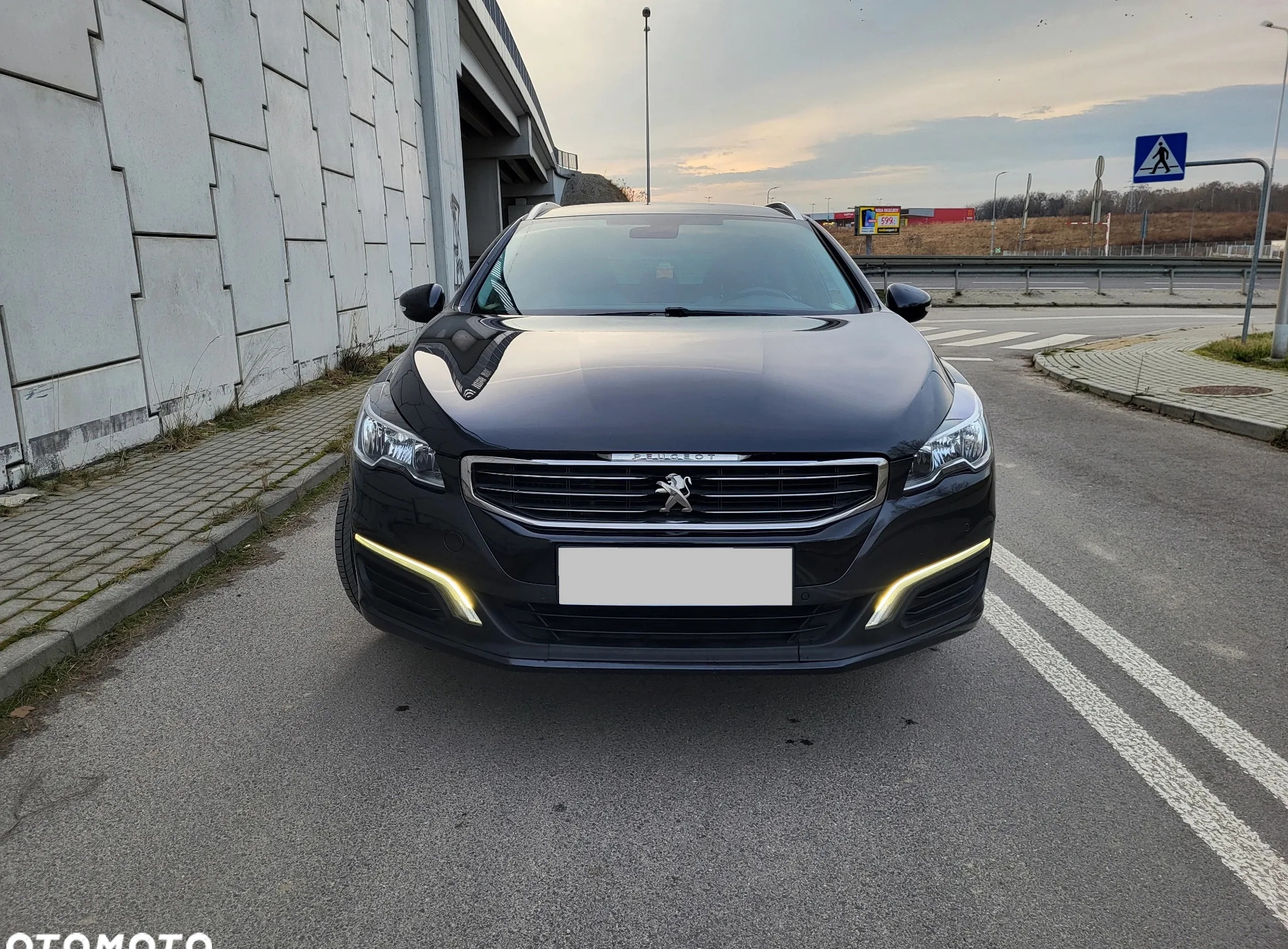 Peugeot 508 cena 48400 przebieg: 140000, rok produkcji 2017 z Wyszogród małe 326